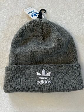 NWT Adidas Originals Trefoil Beanie